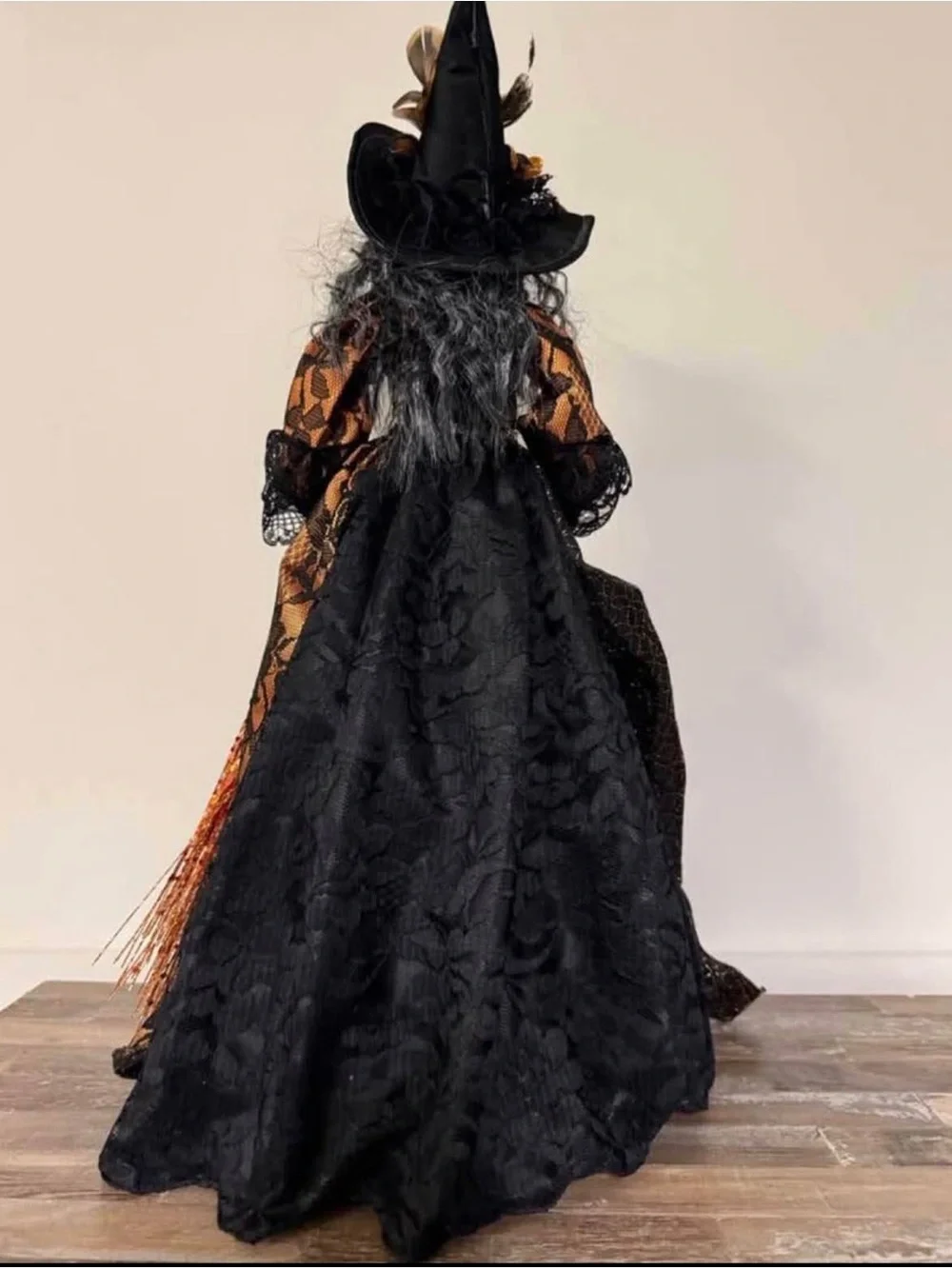 Pier 1 One Witch Lucretia LaBOO HALLOWEEN TREE TOPPER Figurine RARE 22” EUC